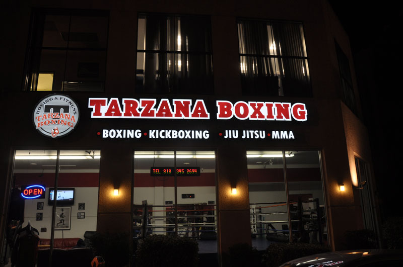 Tarzana Boxing is conveniently located on Ventura Blvd and communities throughout The Valley - Chatsworth, Northridge, North Hills, West Hills, Canoga Park, Woodland Hills, Calabasas, Tarzana, Encino, Sherman Oaks and Studio City.